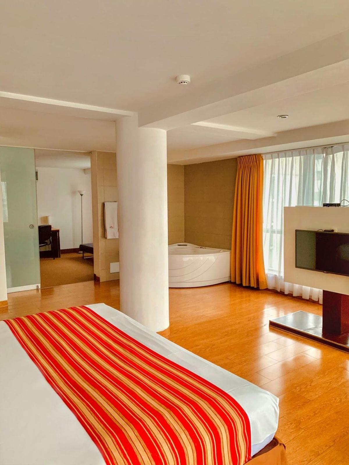 Allpa Hotel & Suites Lima Buitenkant foto