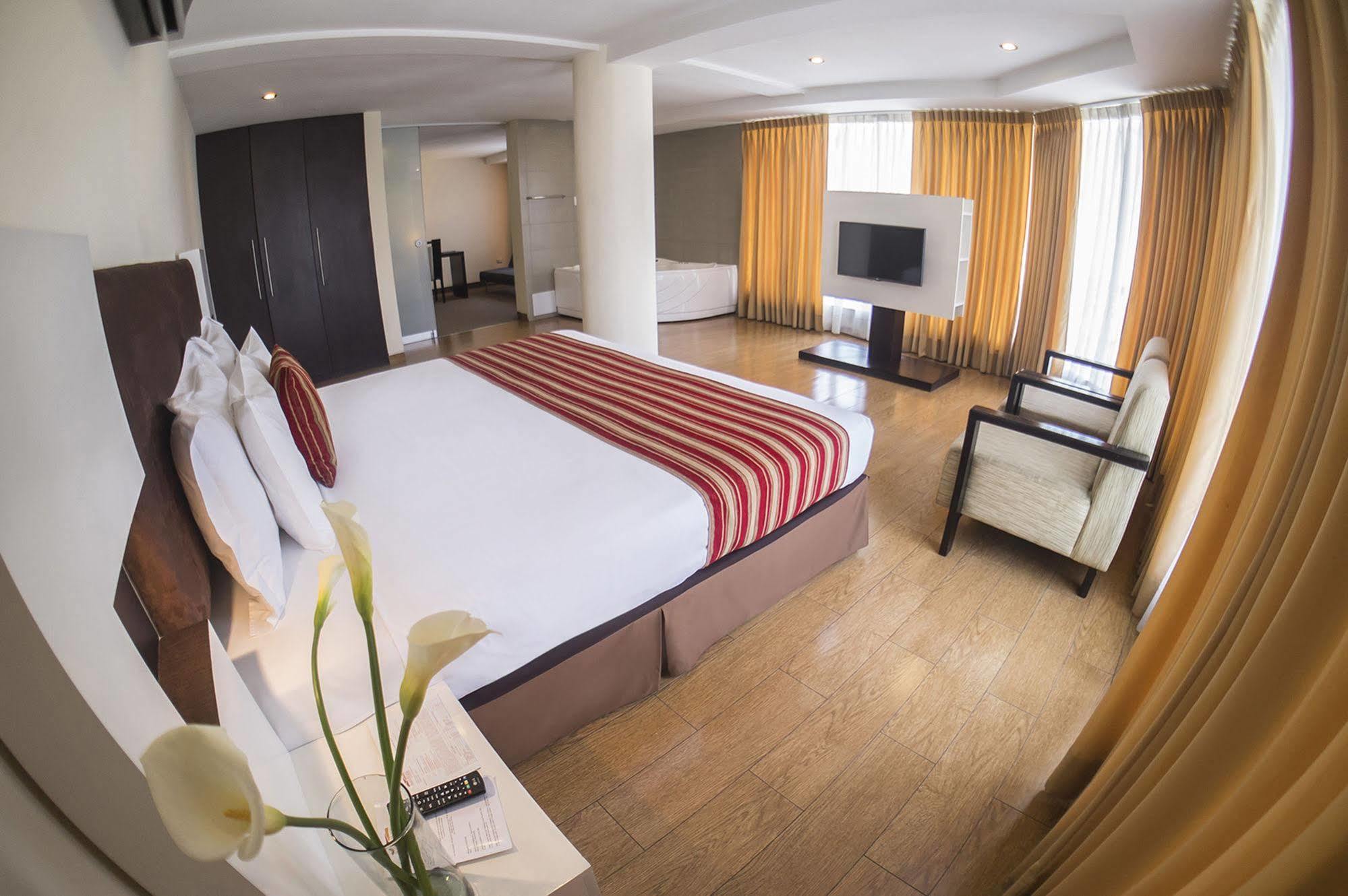 Allpa Hotel & Suites Lima Buitenkant foto